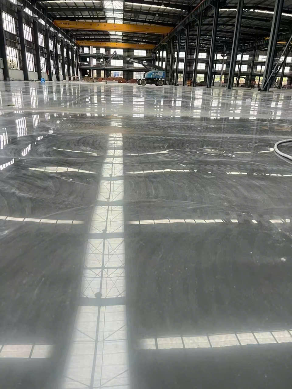 Lợi ích khi sử dụng sàn bê tông lộ đá